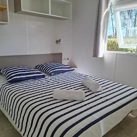 Parque de Campismo Mobil-home 447, 3 Chambres,camping Siblu 4 Etoiles Parentis-en-Born